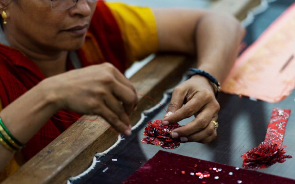 Gucci promuove “Now I can” 170 indiane diventano artigiane del lusso