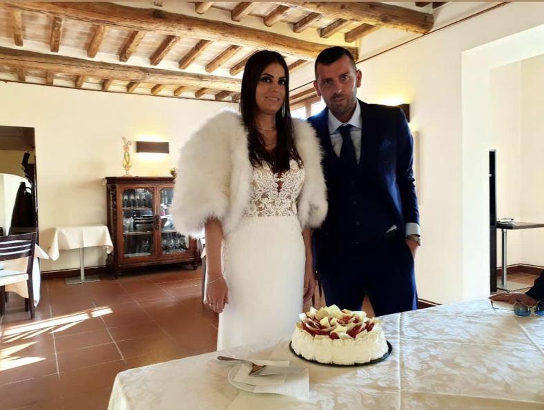 Sara Tommasi si è sposata con il suo manager e compagno Antonio Orso – FOTO