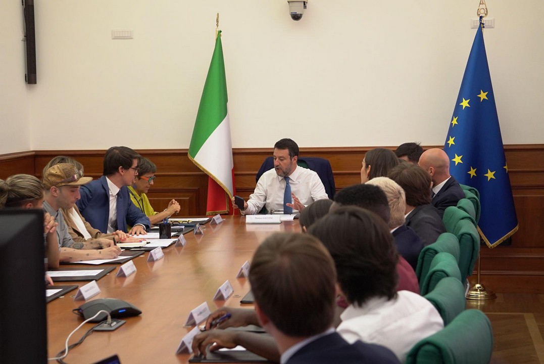 Matteo Salvini | Tavolo intercategoriale con i content creator: “Dobbiamo dare inquadramento a queste figure”